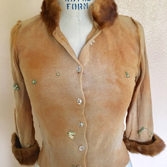 Cardigan - Picture 1 of 7